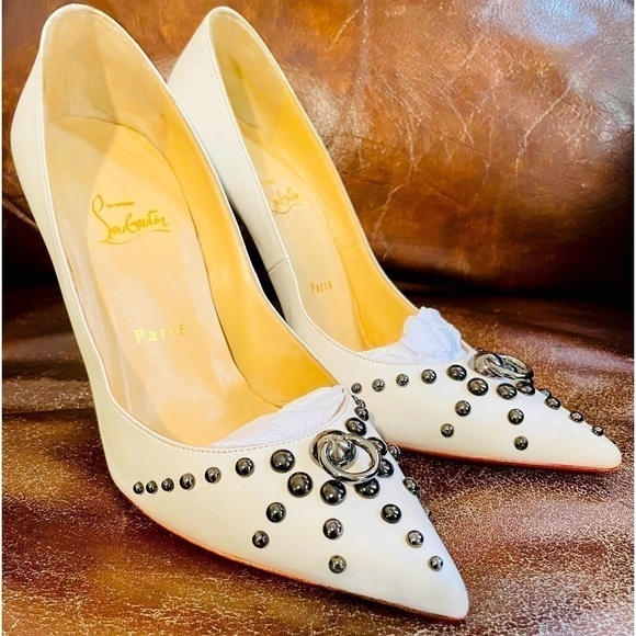 Christian Louboutin Kate 100 Geometric stud embellishment 39.5 Posh authenticate - Picture 1 of 9